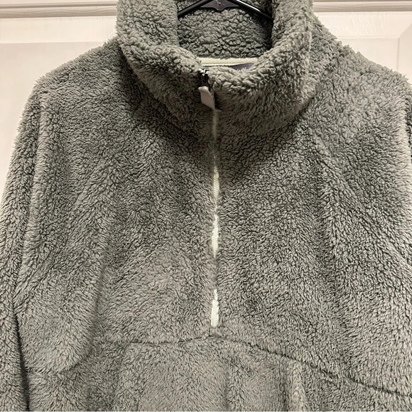 Eddie Bauer Women's Green Sherpa fleece 1/2 Zip Pullover Sweater Size Large - Picture 3 of 6